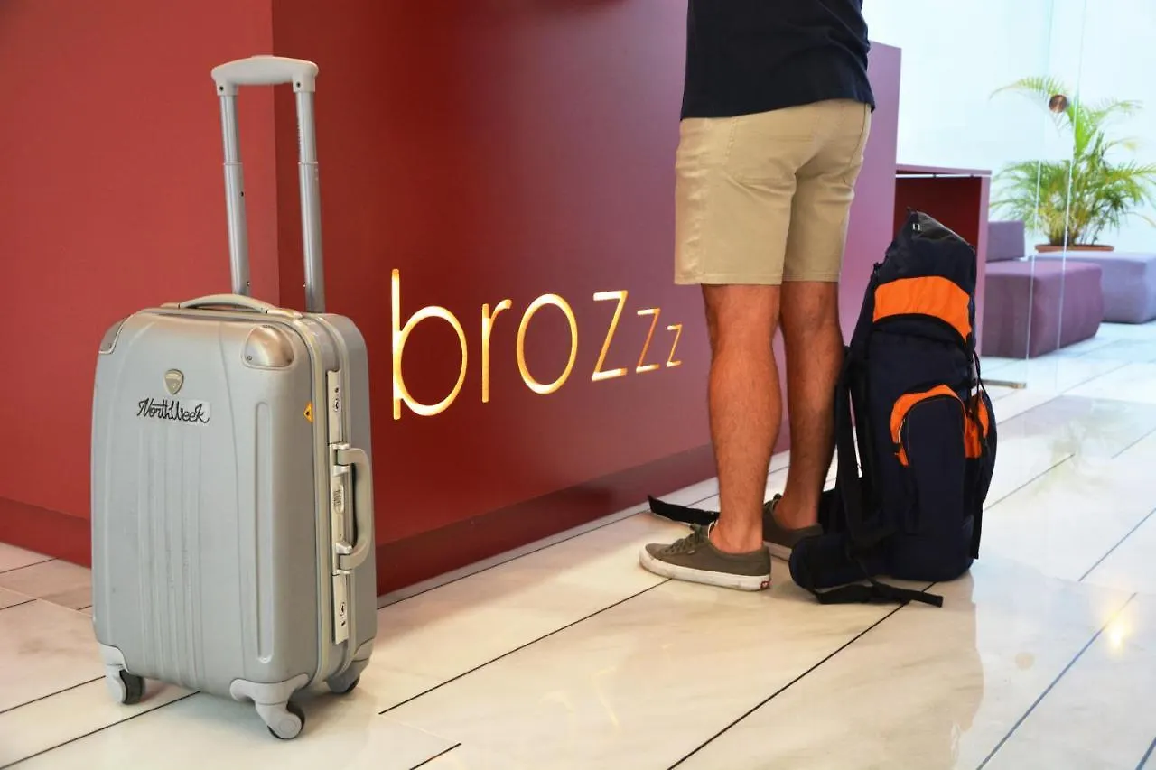 Broz Hostel Granada